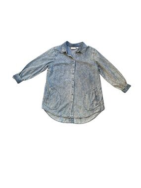 Joan Rivers Button Front Denim Shirt M Pockets Boyfriend Fit Coastal Cowgirl